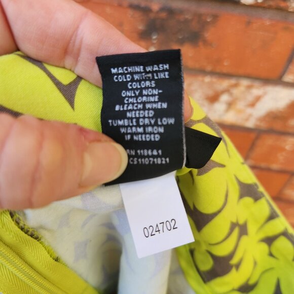 Lane Bryant Women's Floral Lime & Gray Pencil Skirt Size 20 Cotton Blend - Picture 5 of 5